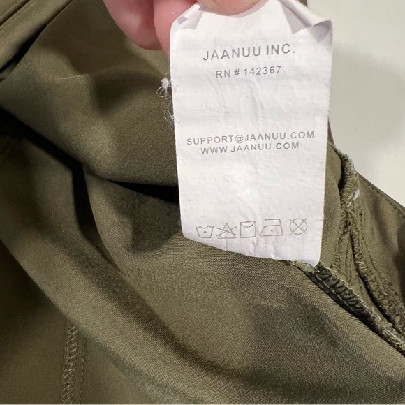 Jaanuu Olive‎ Green Women's Top size small hospital scrub top - Picture 10 of 13